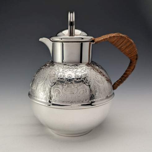 【お取り置き中】英国ヴィンテージ シルバープレート製 1.5パイントジャージージャグ